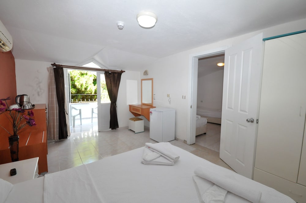 Lale Otel 13/26