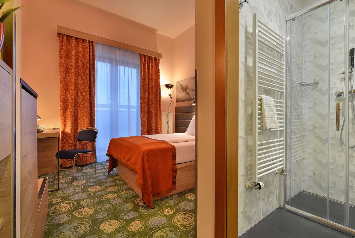 Ramada by Wyndham Airport Prague 5/17