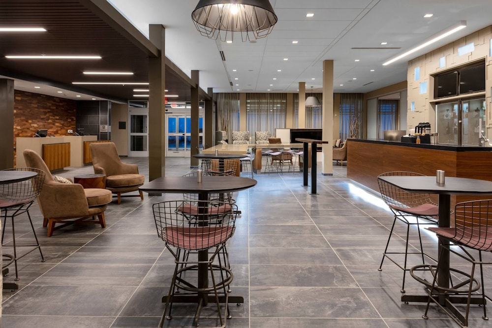 Courtyard By Marriott Indianapolis West-Speedway 34/44