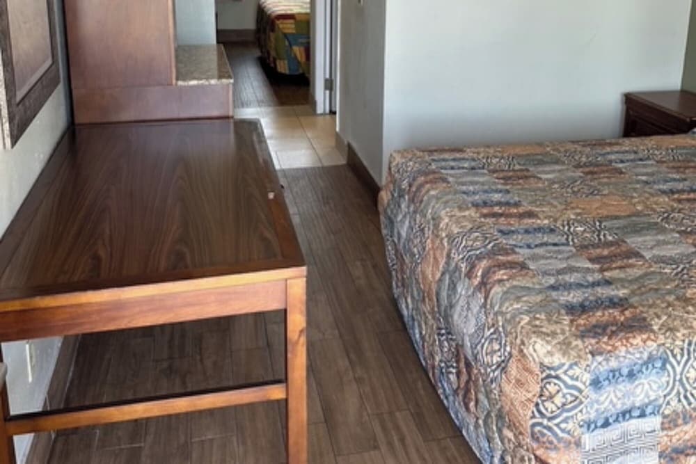 Heritage Inn And Suites 34/58