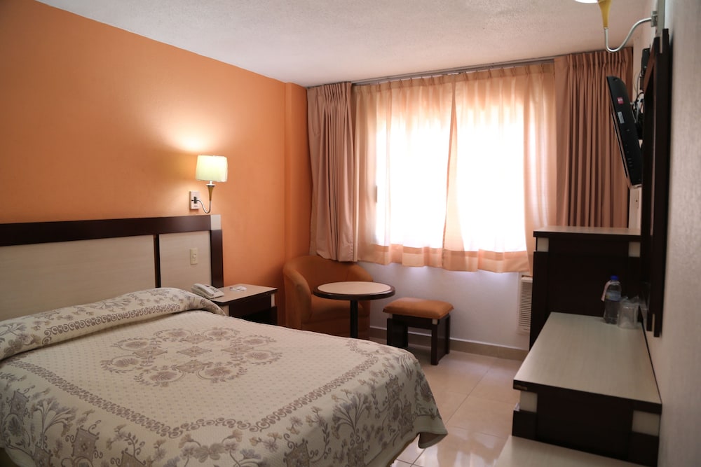 Hotel Baluarte 20/73