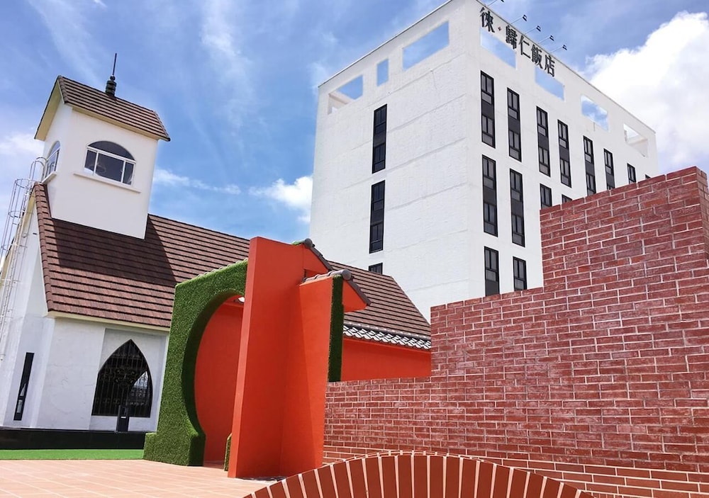 Lai Hotel 26/35