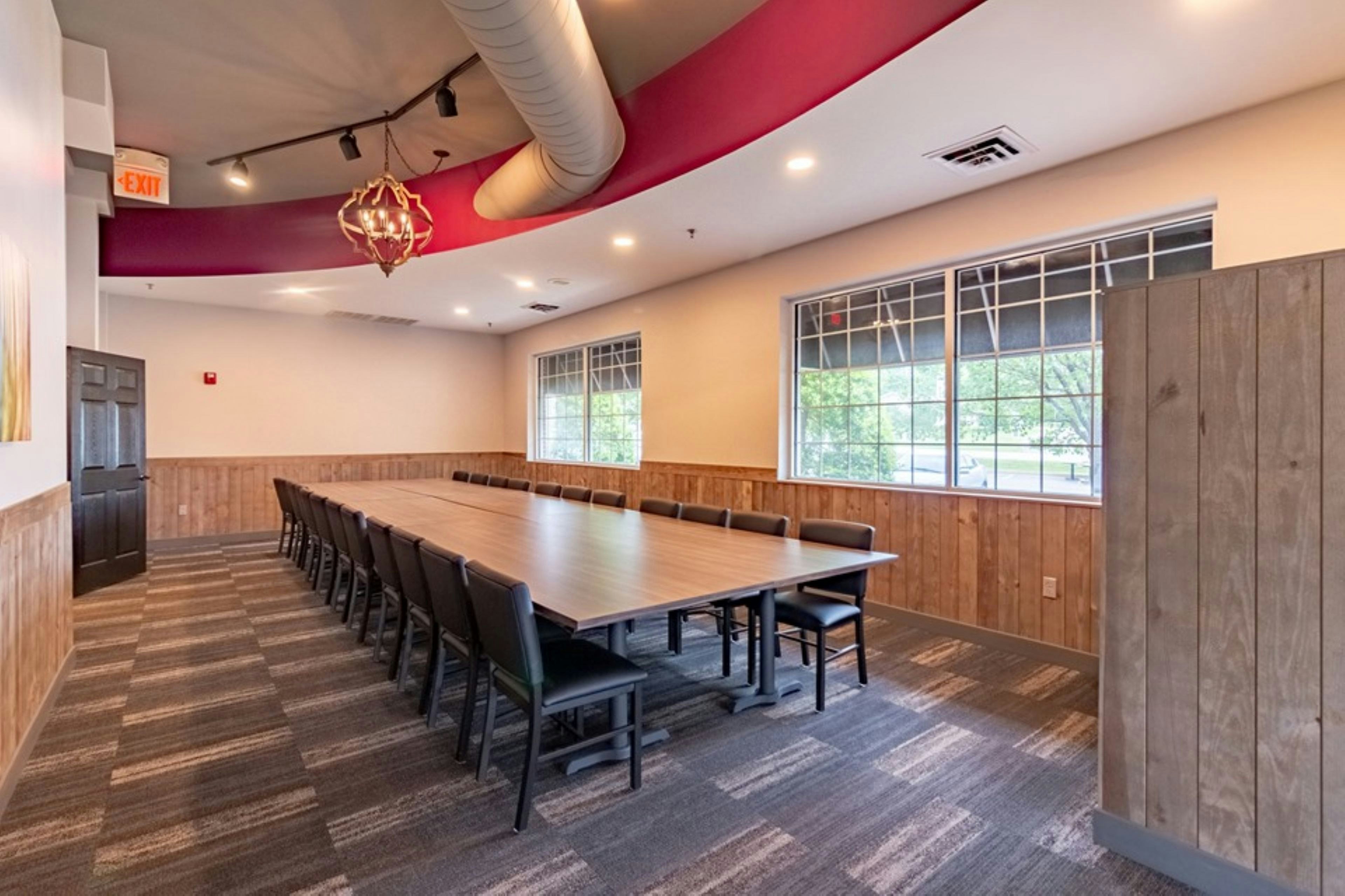 Holiday Inn Poplar Bluff an IHG Hotel 12/73