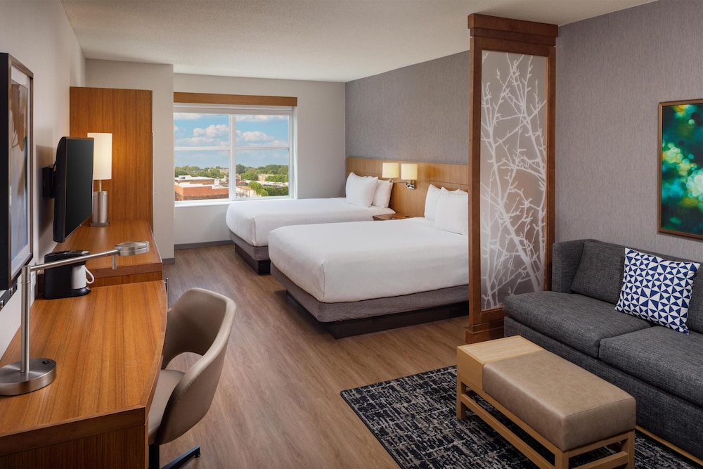 Hyatt Place Sumter/Downtown 12/52