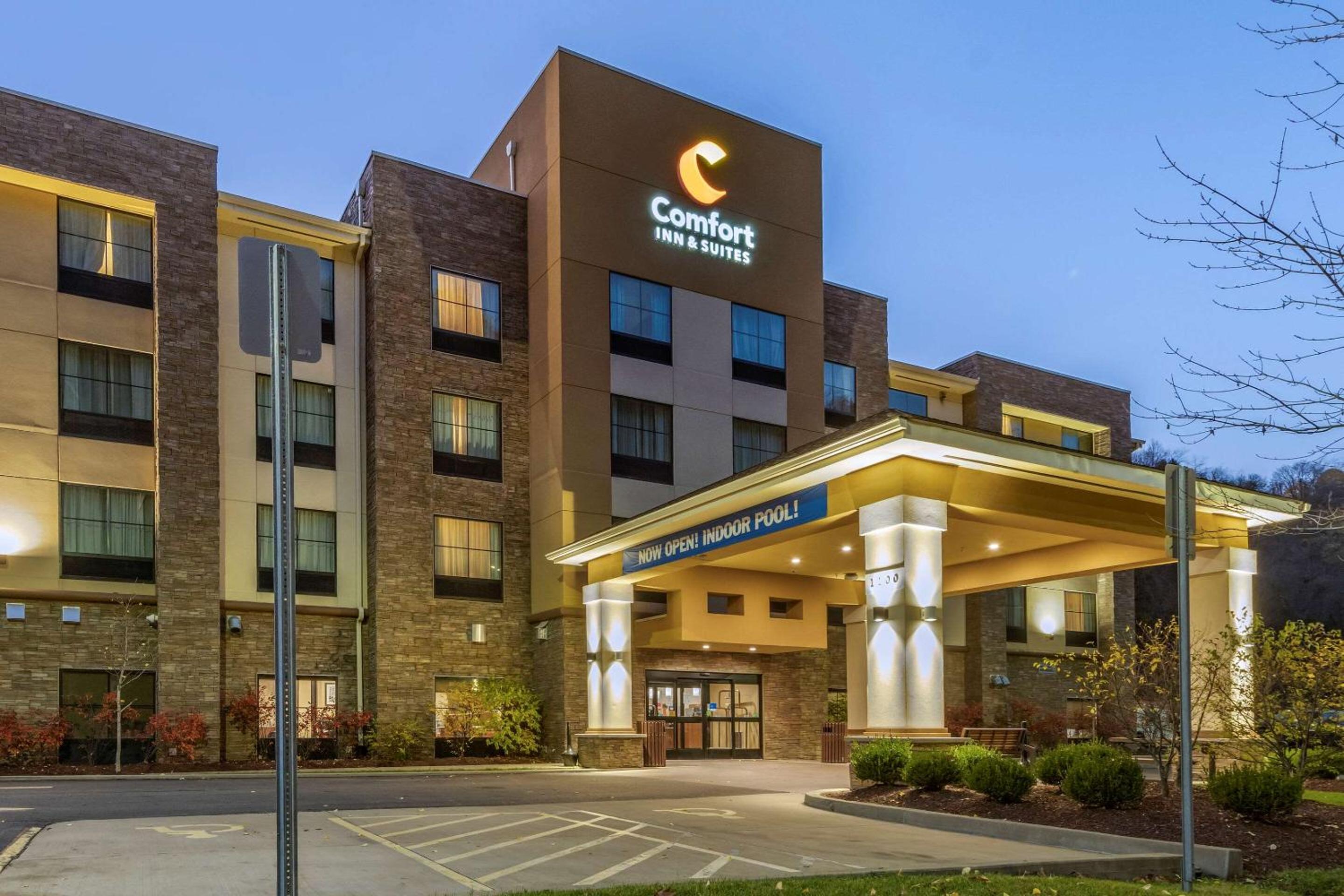 Comfort Inn & Suites 35/40