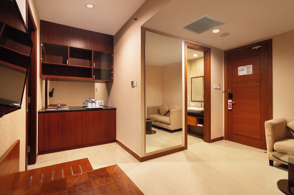 SWISS-BELINN SKA PEKANBARU 11/64