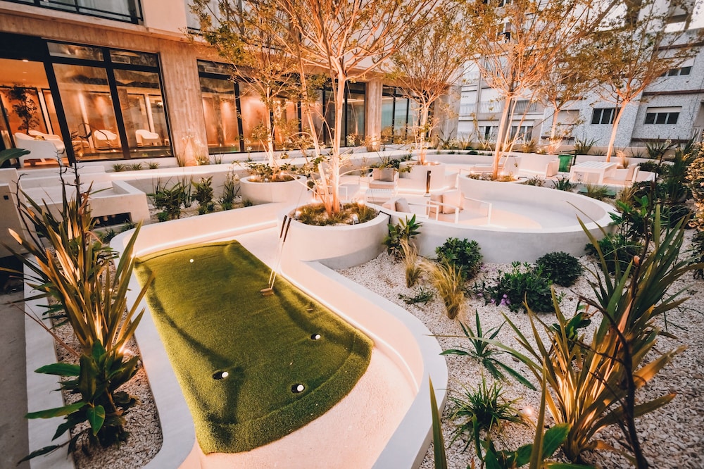 Denver Hotel 46/50