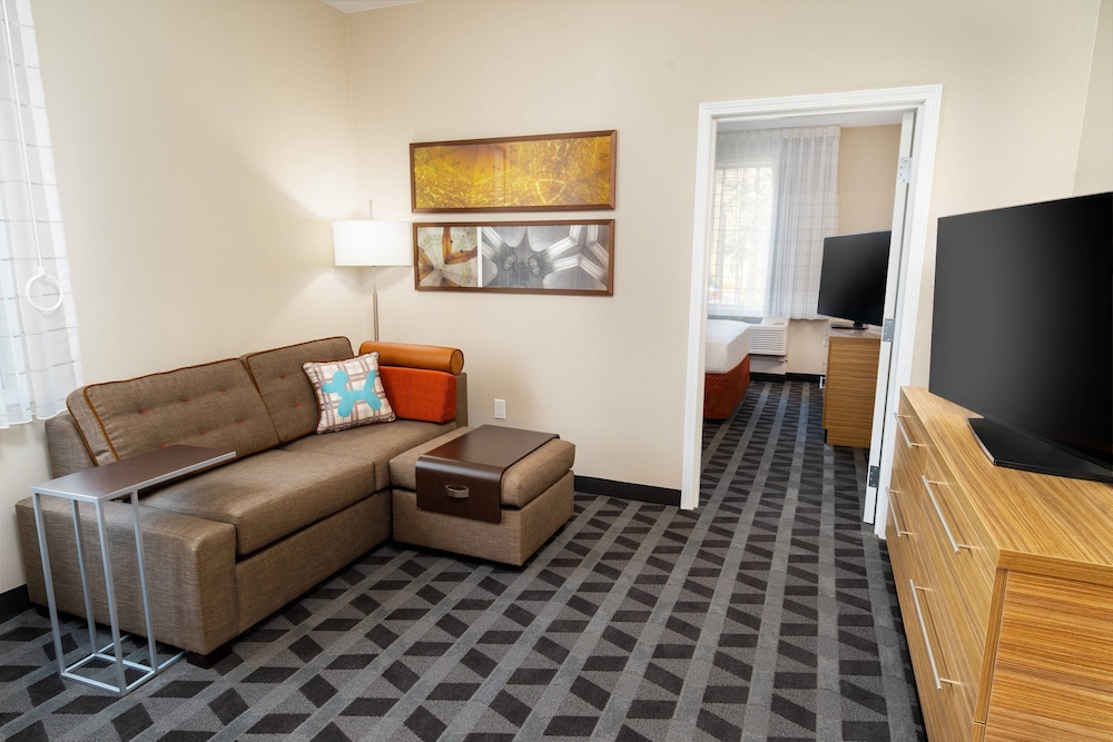 TownePlace Suites by Marriott Irvine Lake Forest 31/46