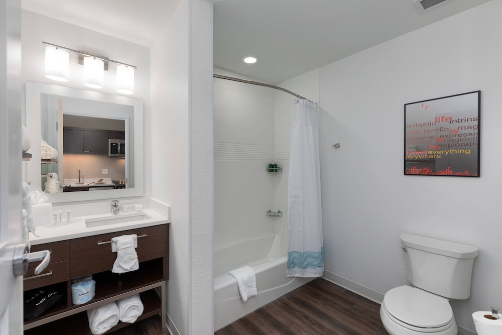 TownePlace Suites by Marriott Owensboro 11/42