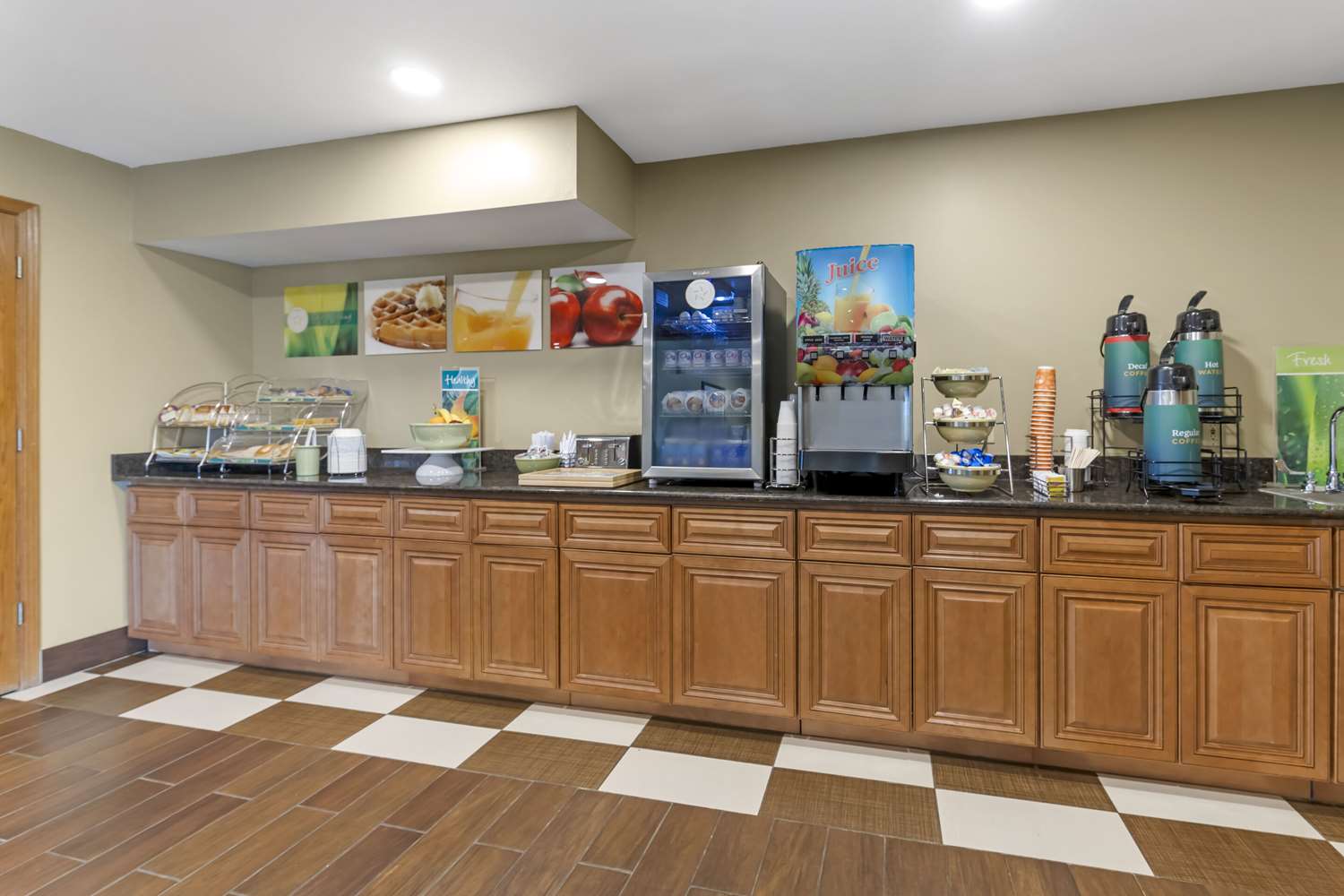 Quality Inn and Suites Stoughton Madison South 3/9