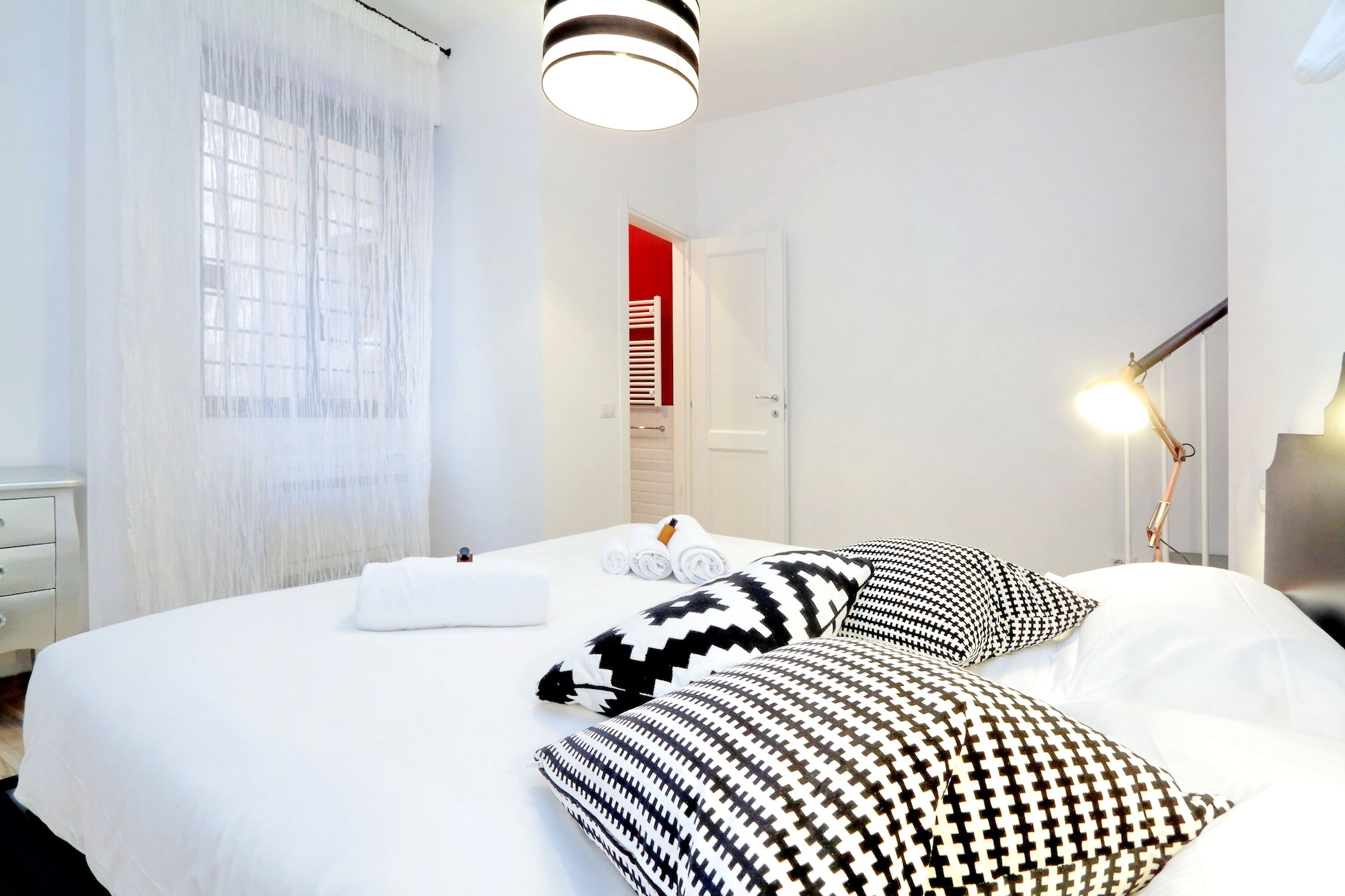 دوبلكس بسرير مزدوج مع أريكة