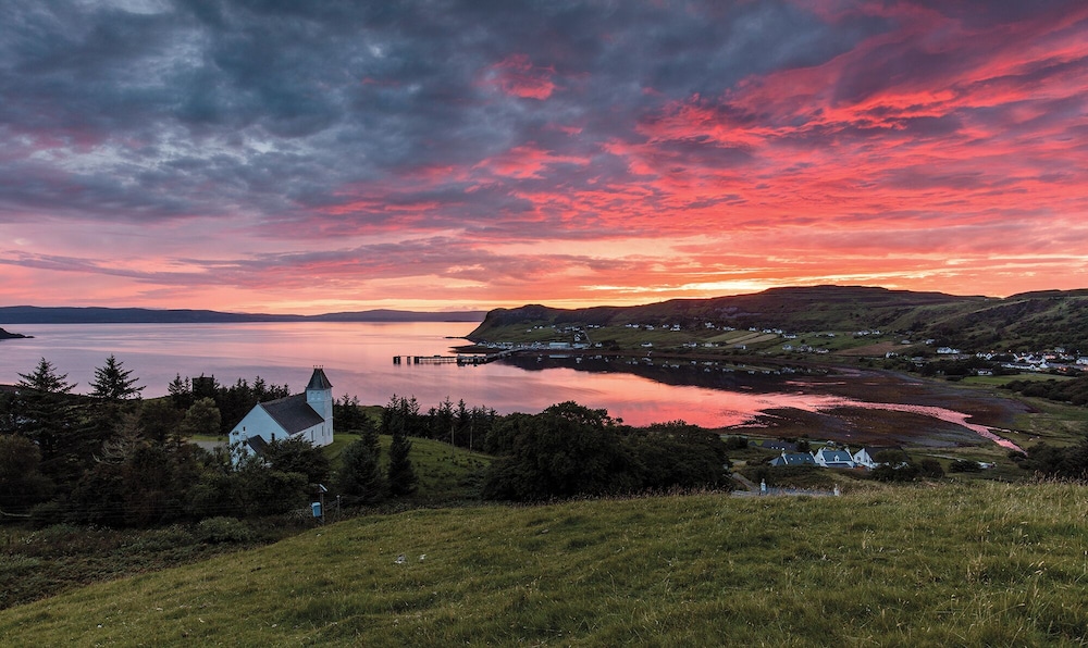 Uig Lodge Hotel 47/59