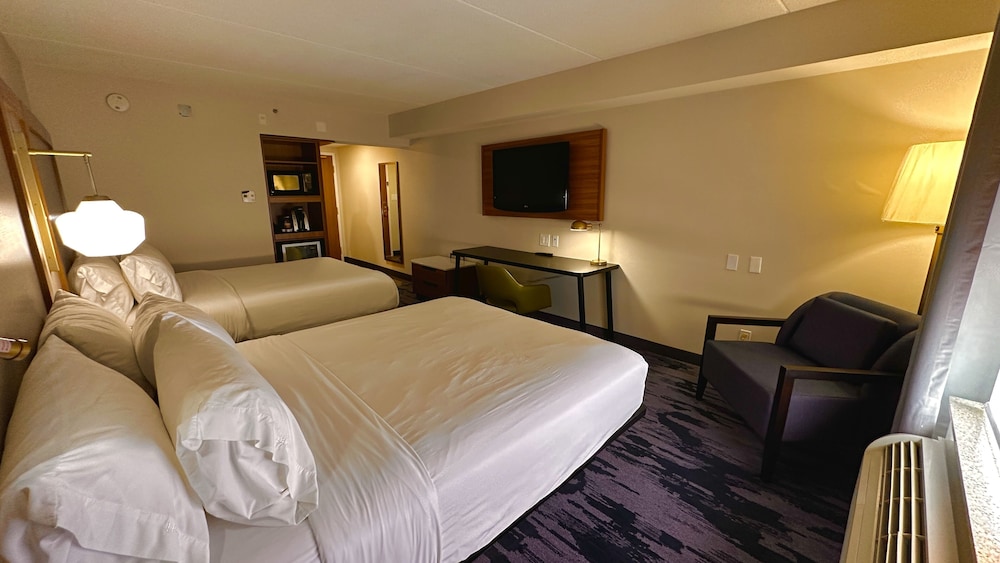 Newmarket Hotel And Suites 28/66