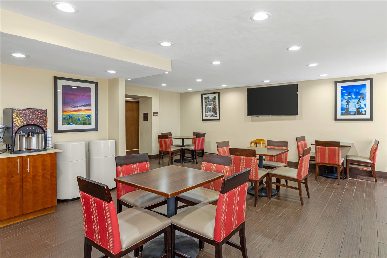 Comfort Inn Wichita Falls North 33/46