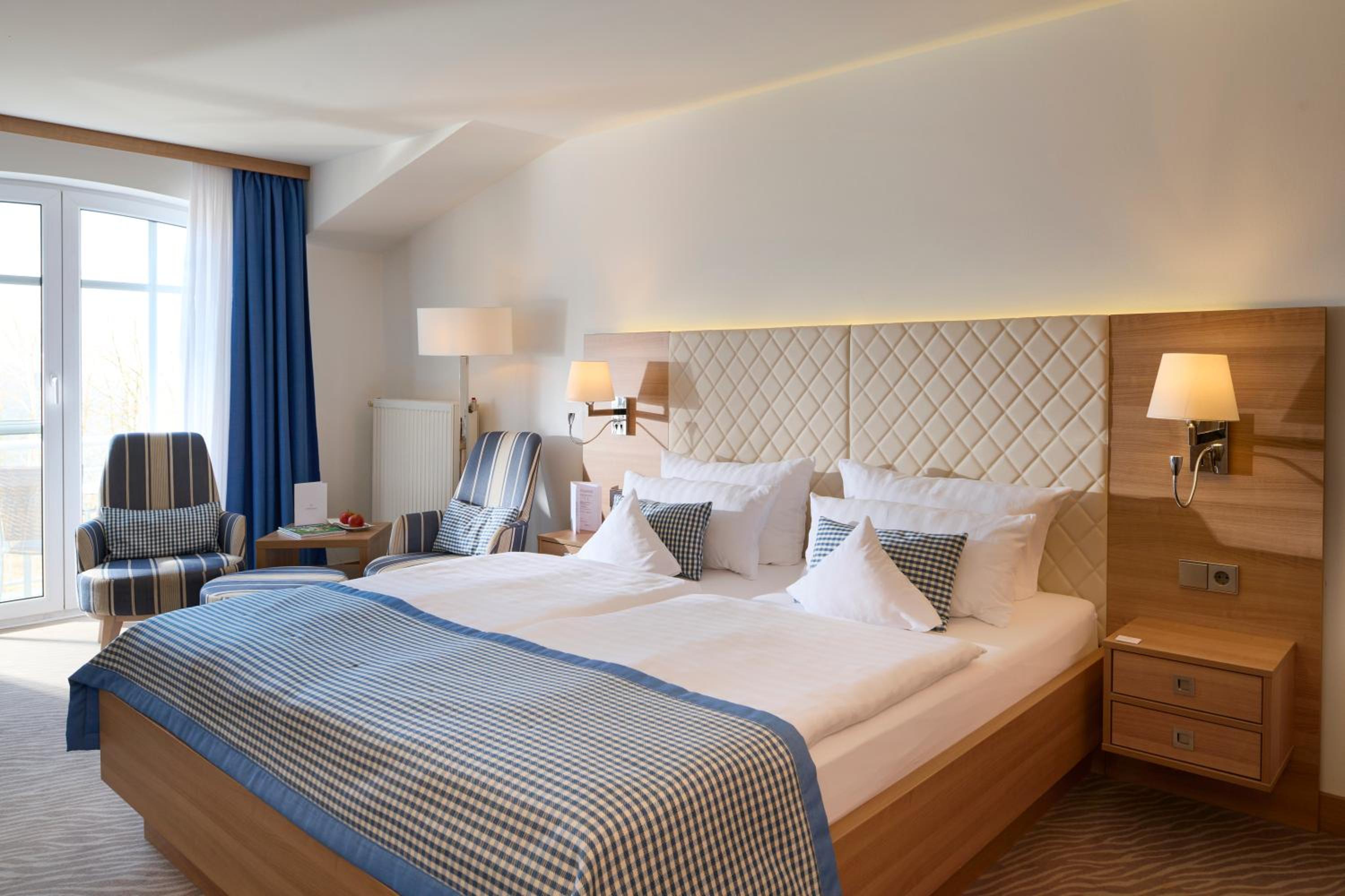 غرفة بسرير مزدوج بإطلالة على البحر بشرفة، Hotel Bernstein 3/9