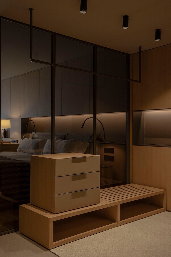 The Blackpine Hotel, Small Luxury Hotels 33/46