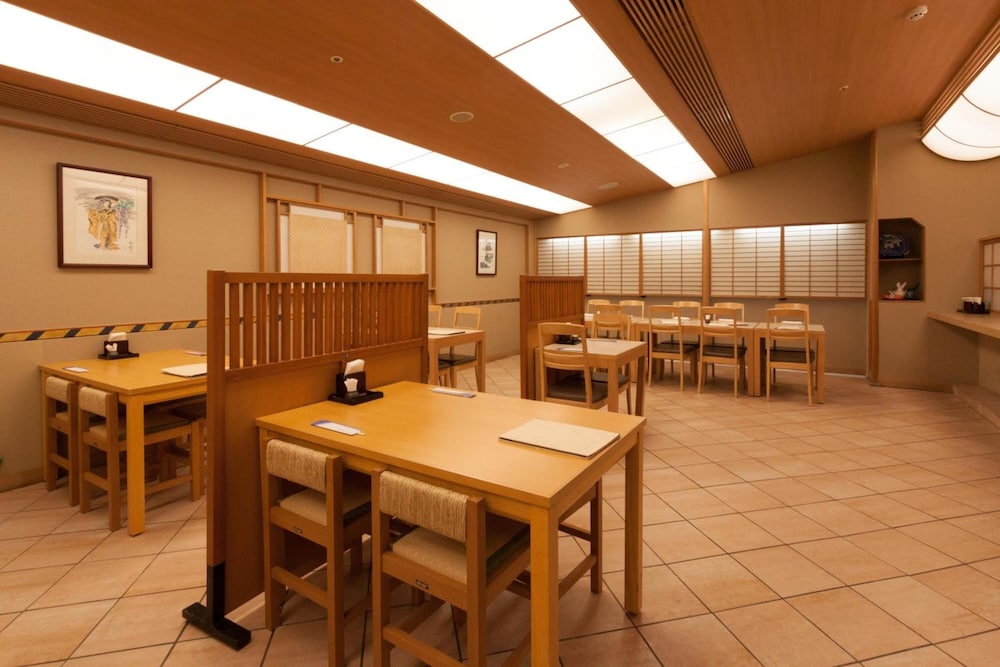 Ueda Tokyu REI Hotel 38/46