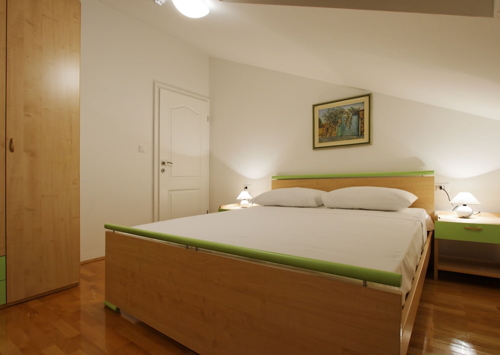 Pharia Aparthotel 29/61