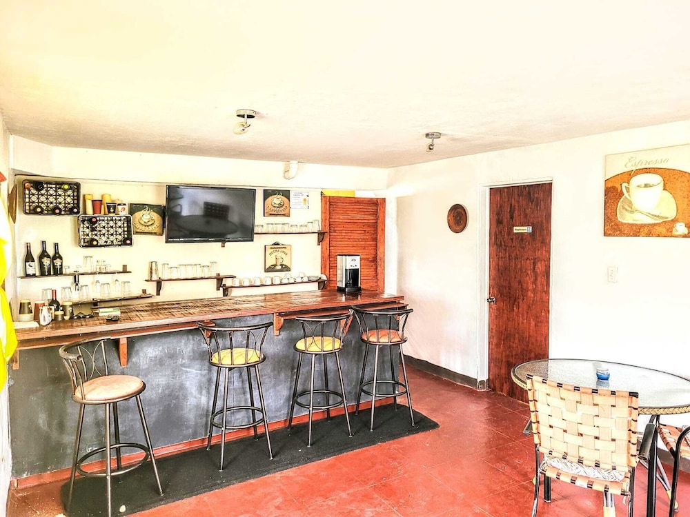 Ellen Bay Inn 28/50
