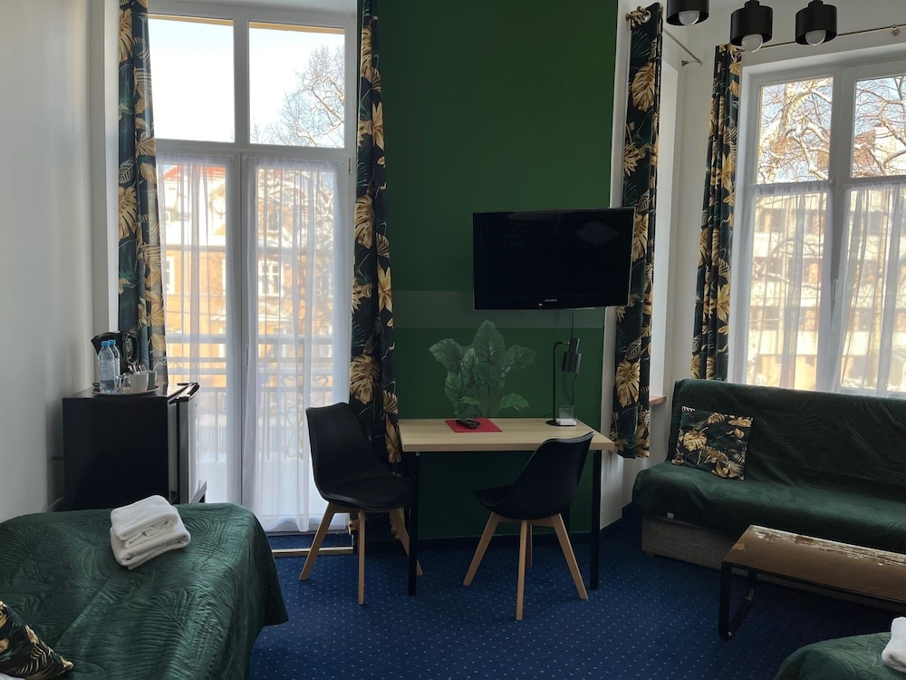 Hotel Bella 42/71