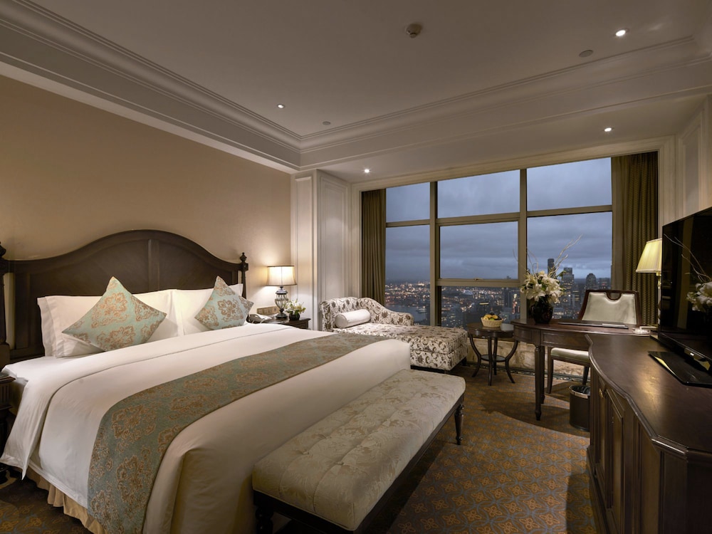 Yinxin Century Hotel 8/25
