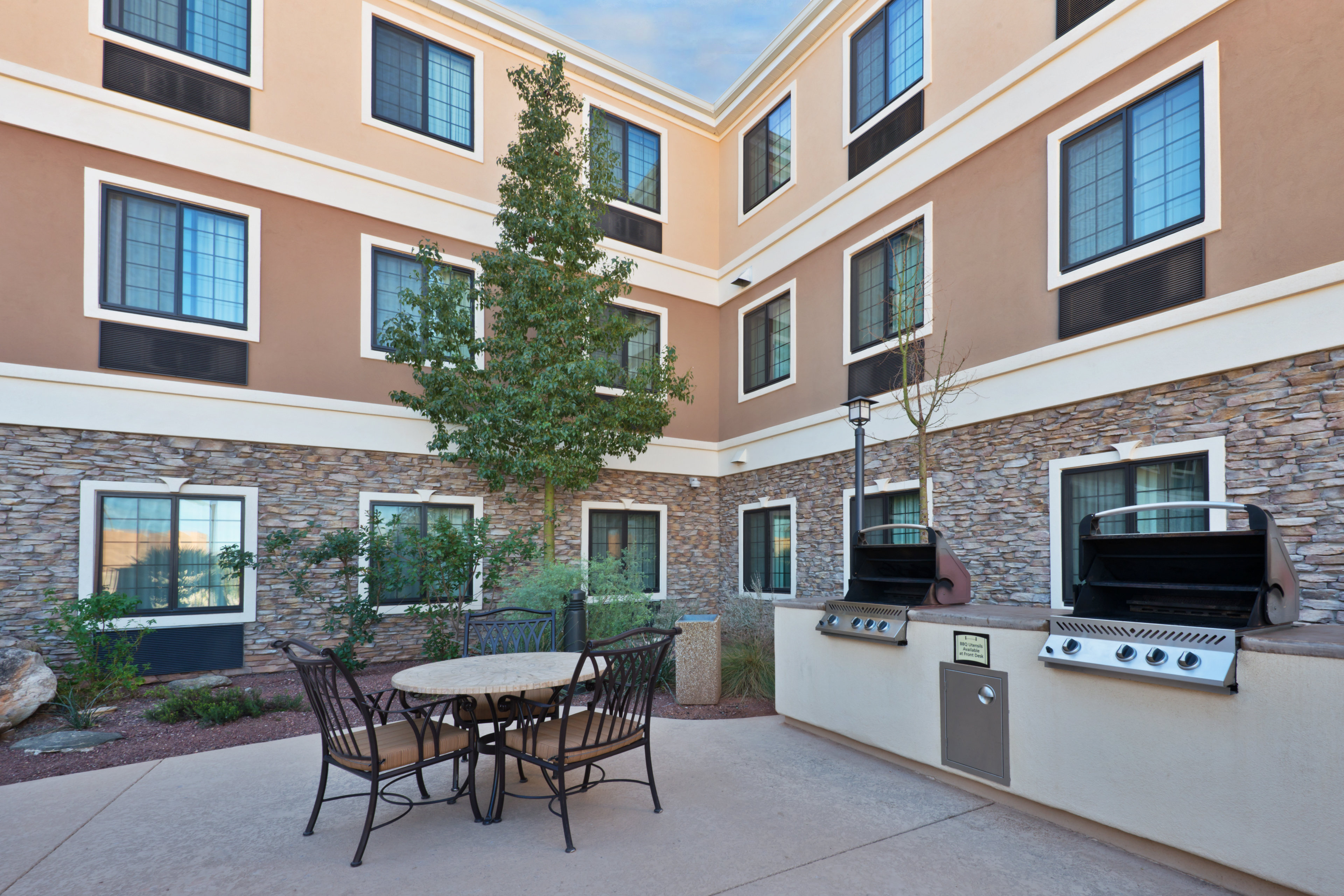 Staybridge Suites Tucson Airport 38/67