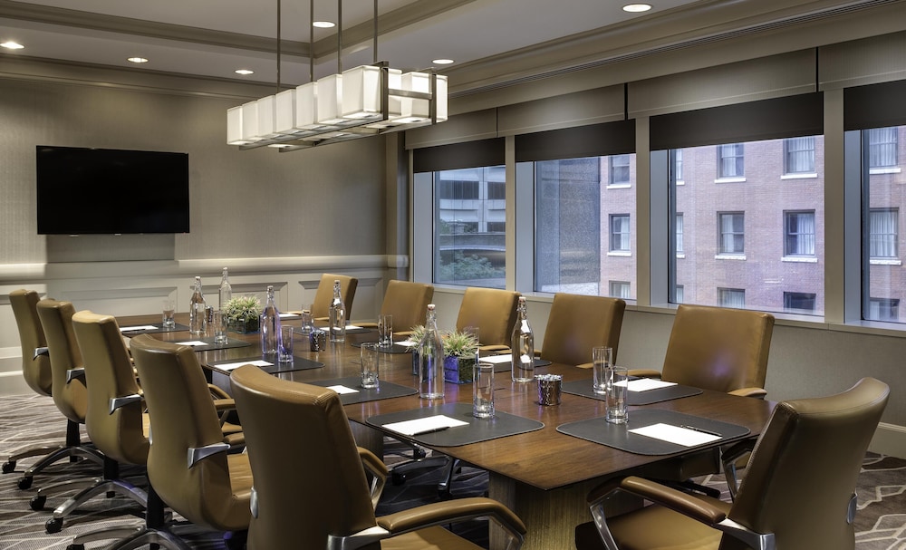 Hyatt Chicago Magnificent Mile Formerly Wyndham Chicago 57/68