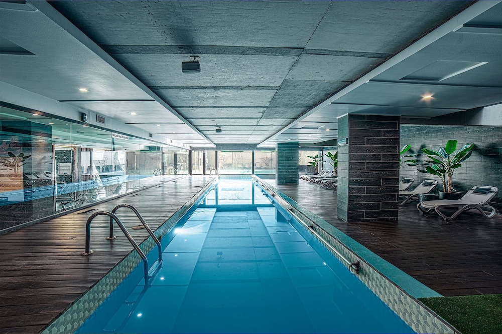 Wyndham Santiago Pettra 47/85