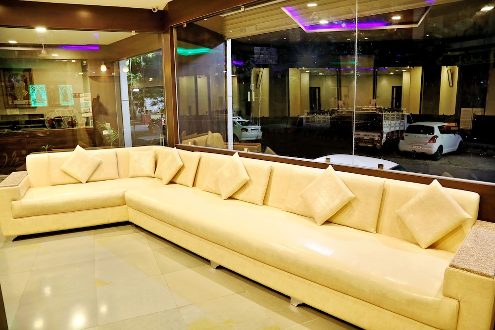 Hotel Royal Dezire 35/48