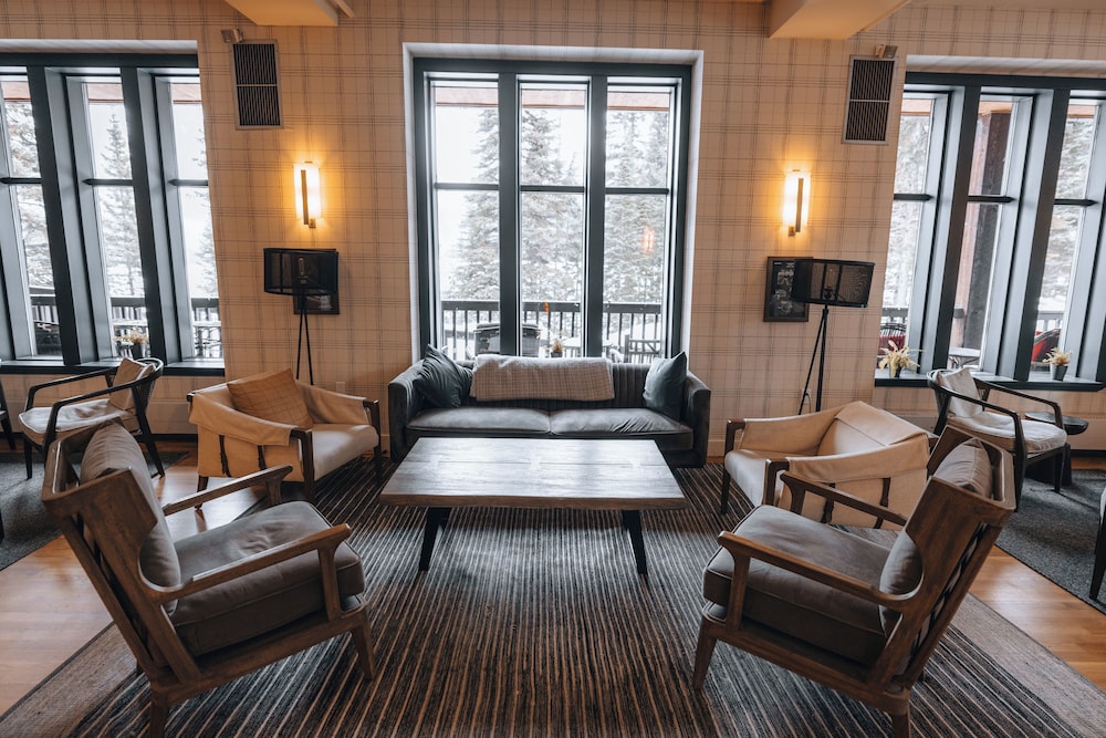 Emerald Lake Lodge 47/71