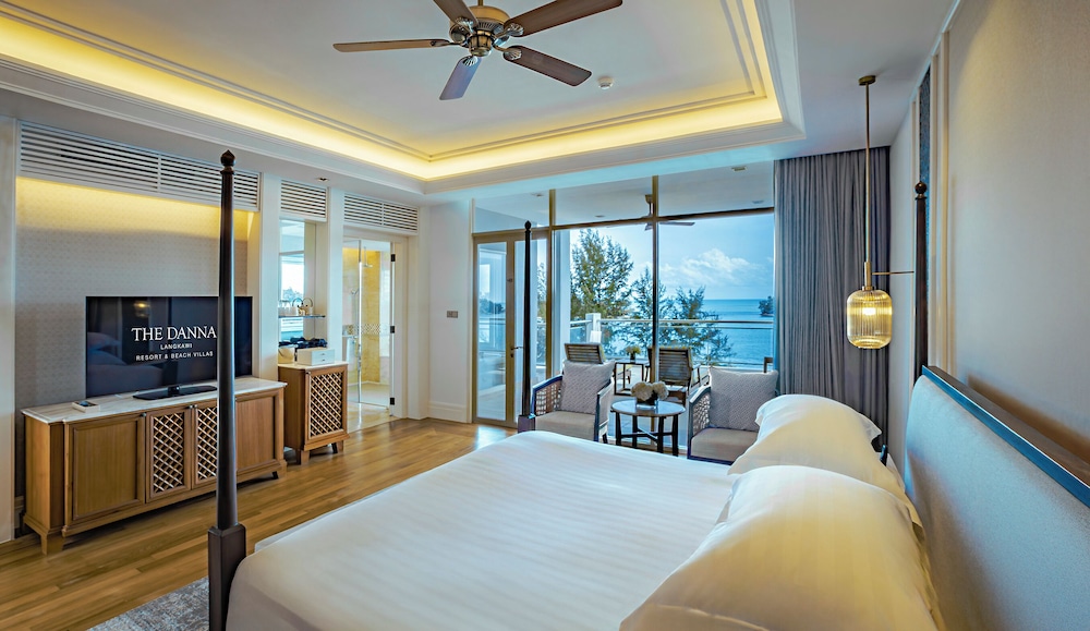 GRAND VICEROY SEA VIEW