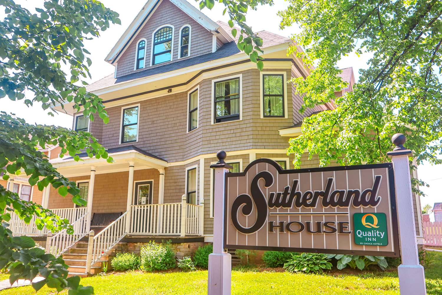 Quality Inn Suites Downtown Charlottetown 3/34