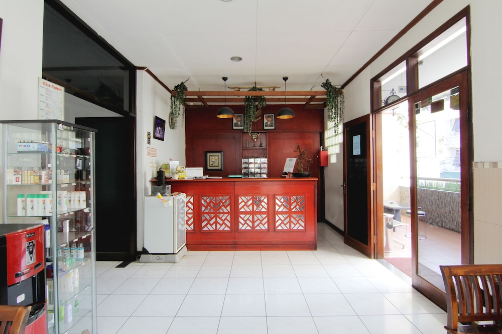 OYO 90103 Hotel Palem 2/24