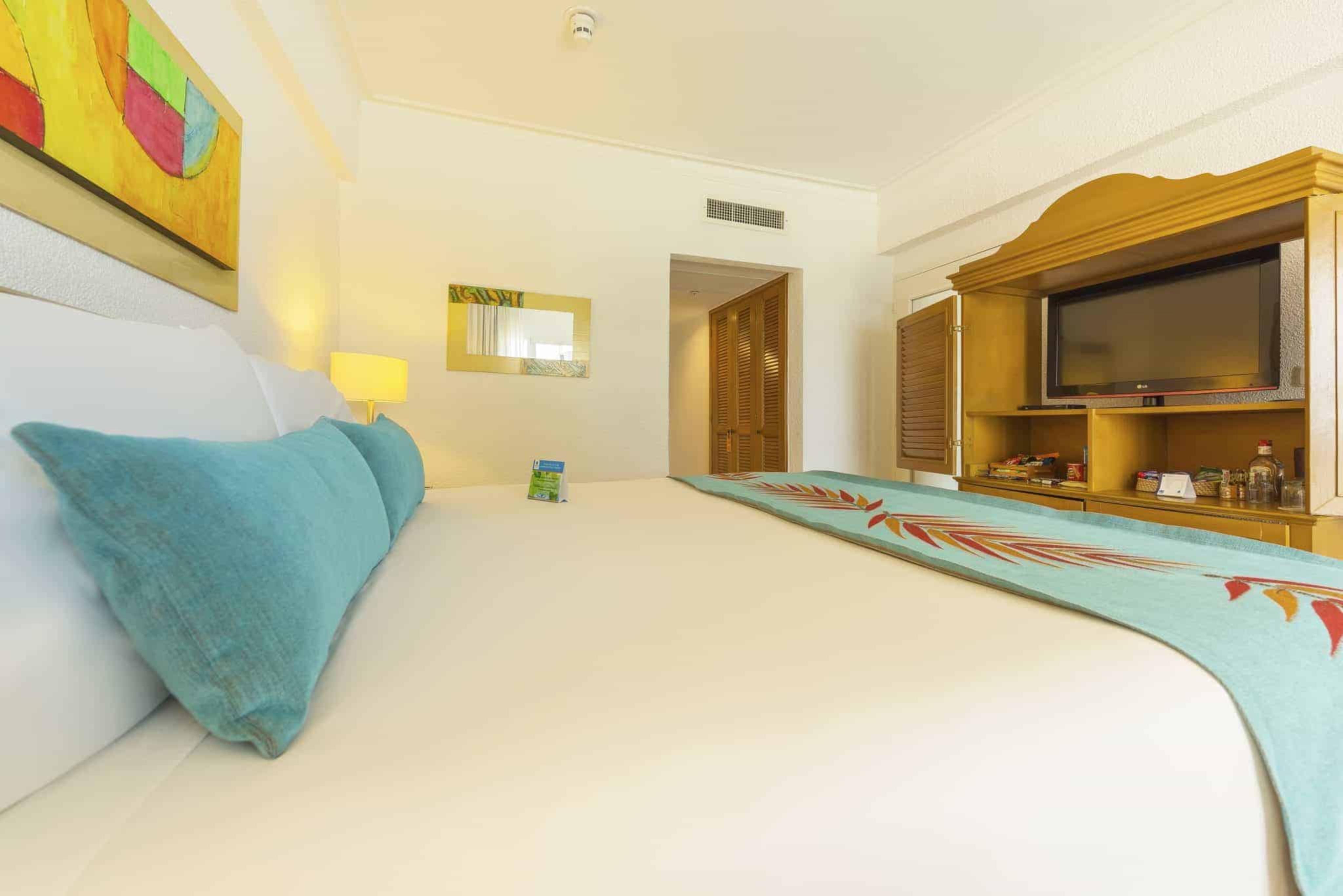 Plus, Executive, King Bed, City View