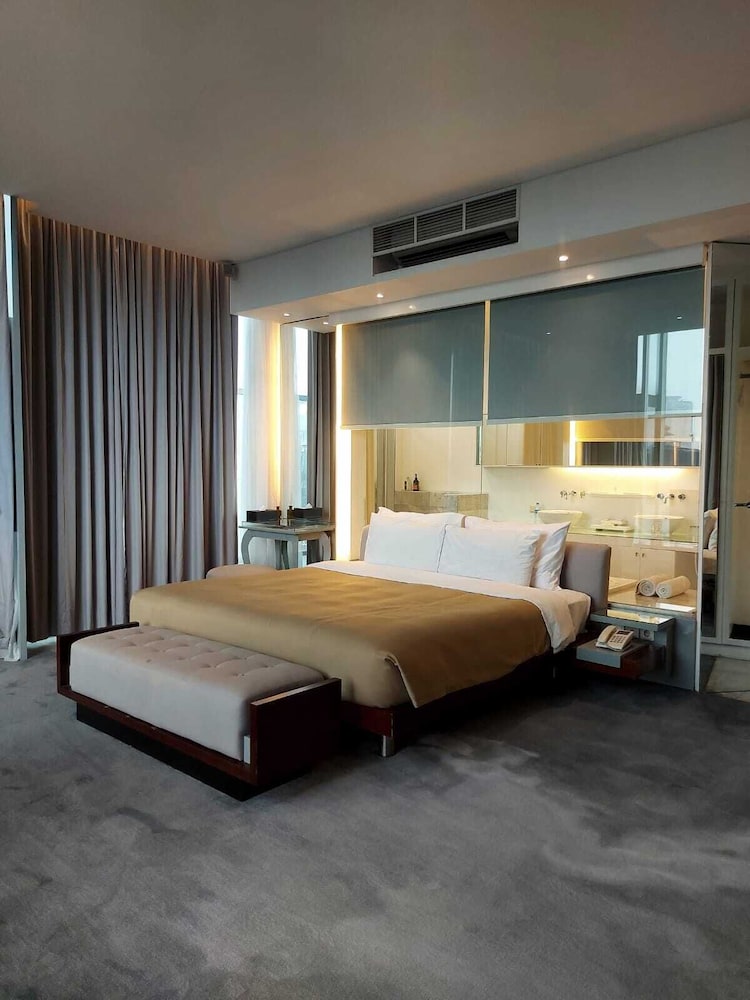 Kemang Icon By Alila 15/50