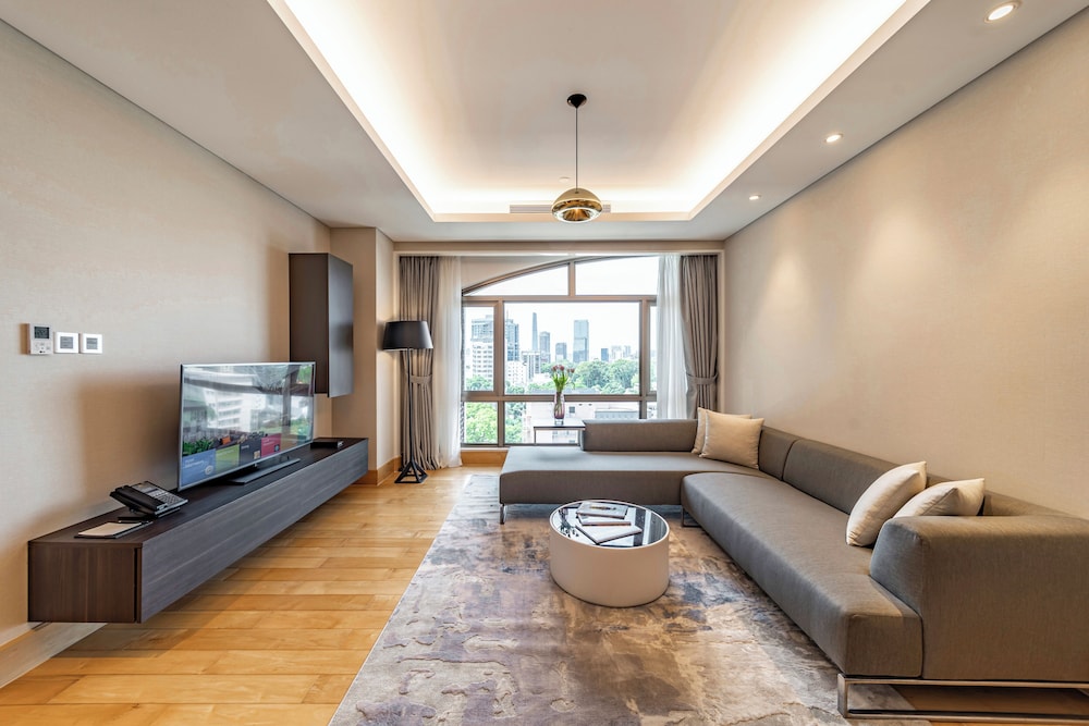 SHERWOOD SUITES 56/74
