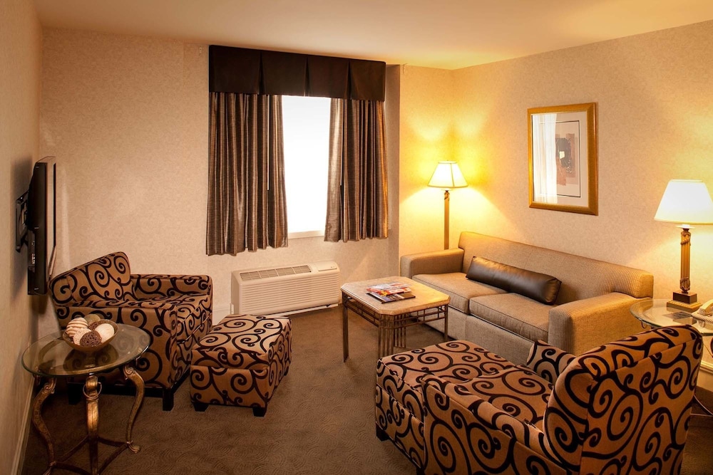 Hilton Cincinnati Netherland Plaza 41/62