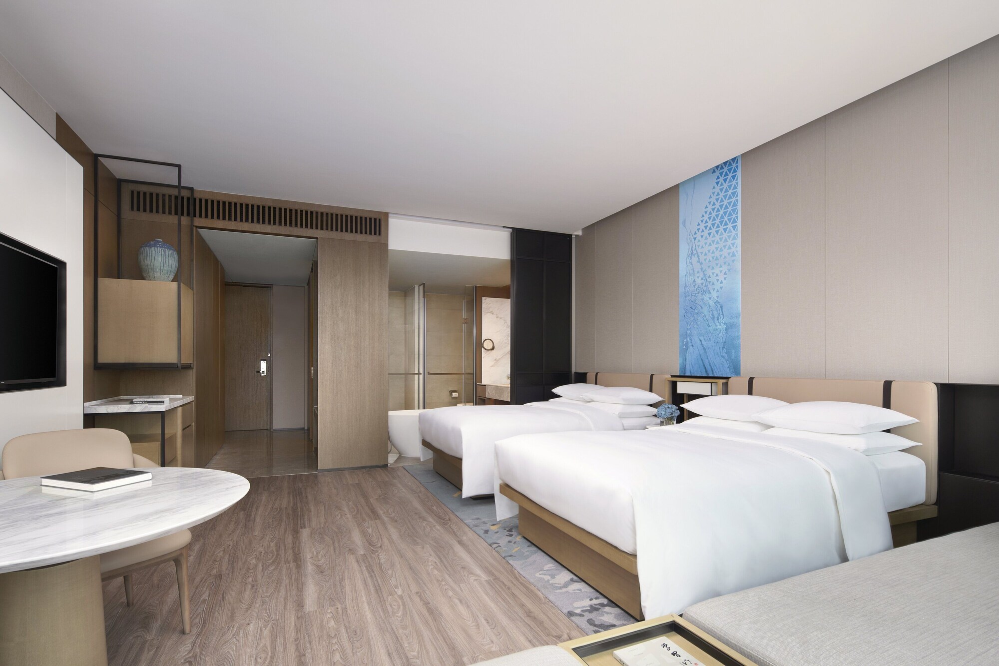 Deluxe, 2 Double Beds, City View