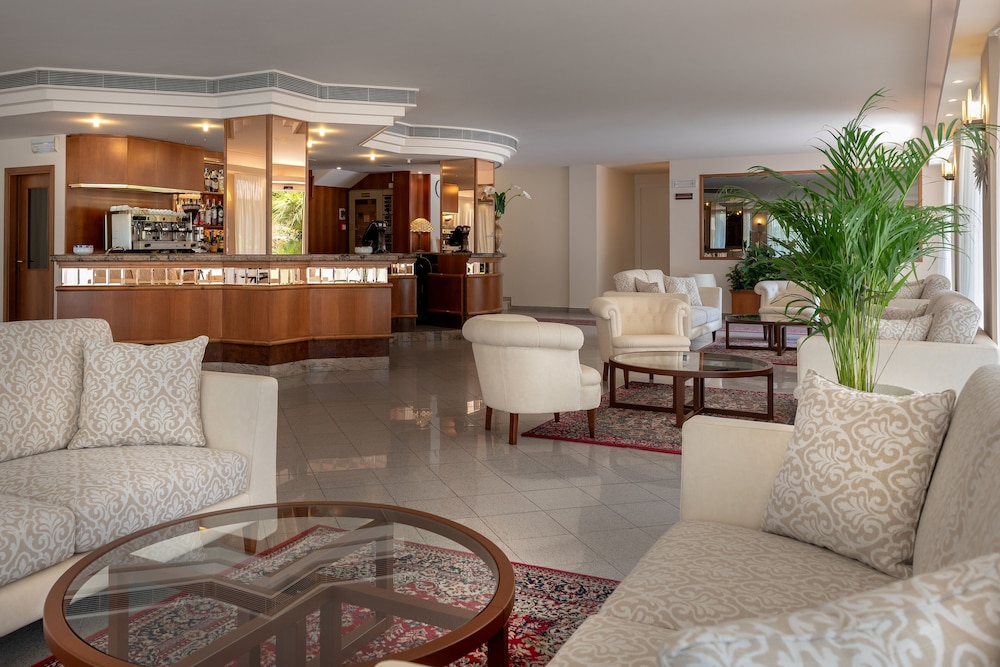Hotel Tiffany 35/43