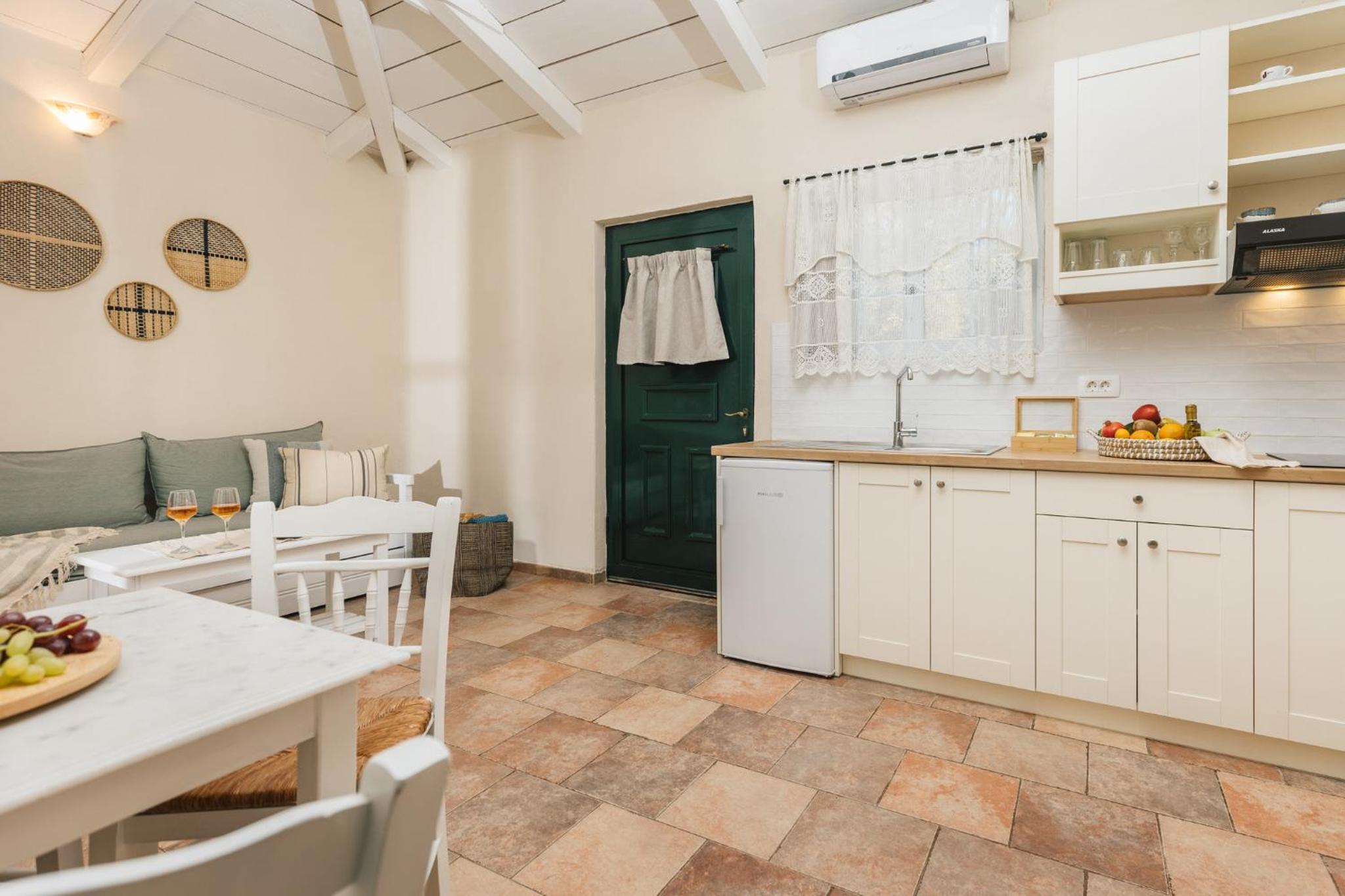 Ilyessa Cottages 20/29
