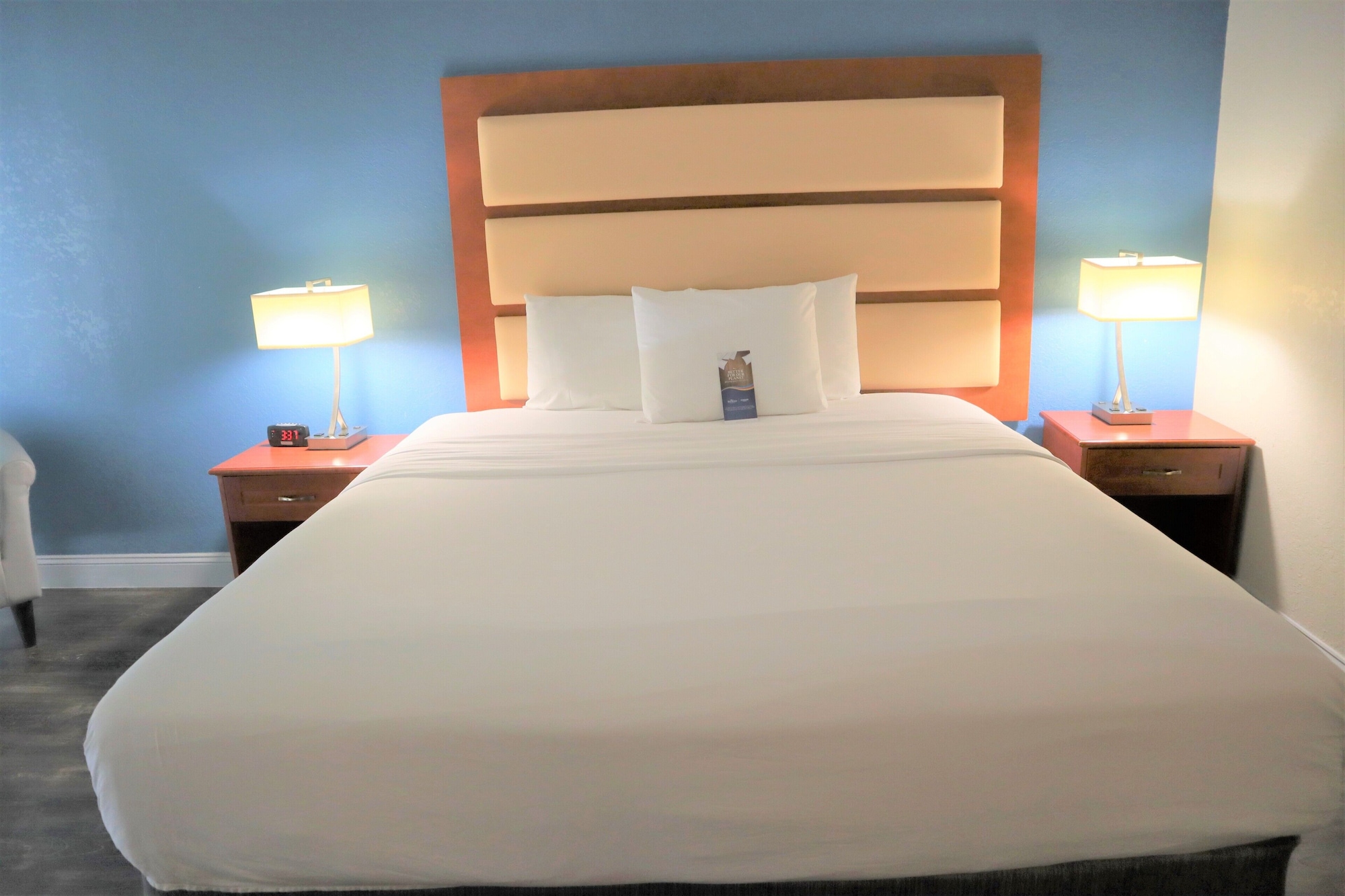 1 BEDROOM, SUITE, KING BED, ACCESSIBLE
