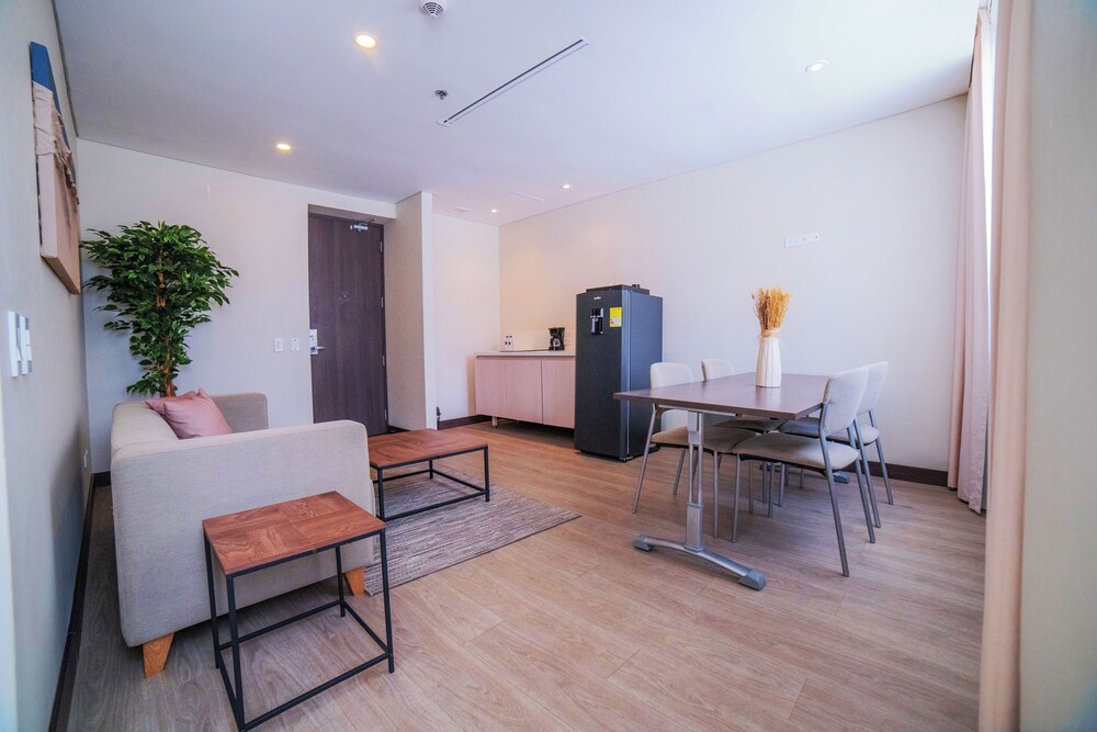 Liv Hotel Zona G 36/58