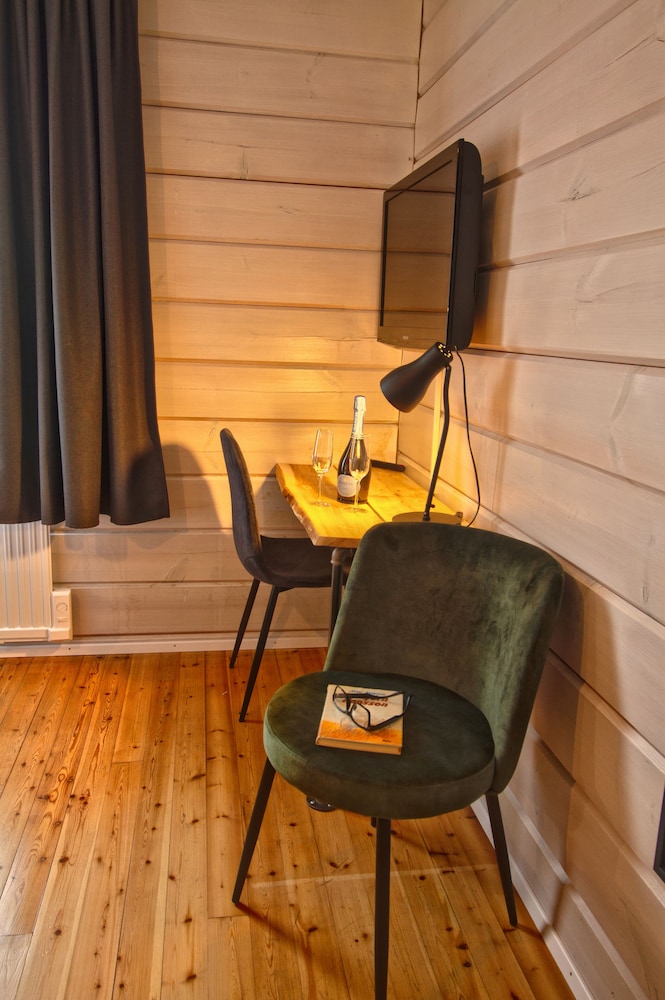 Hotel Breiodalsvik 67/82