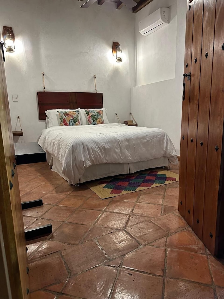 BOHEMIA HOTEL BOUTIQUE 21/50