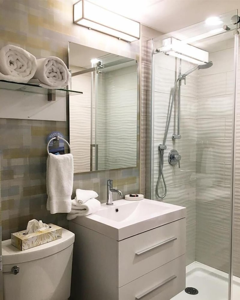 Oak Island Resort Conference Centre 14/75