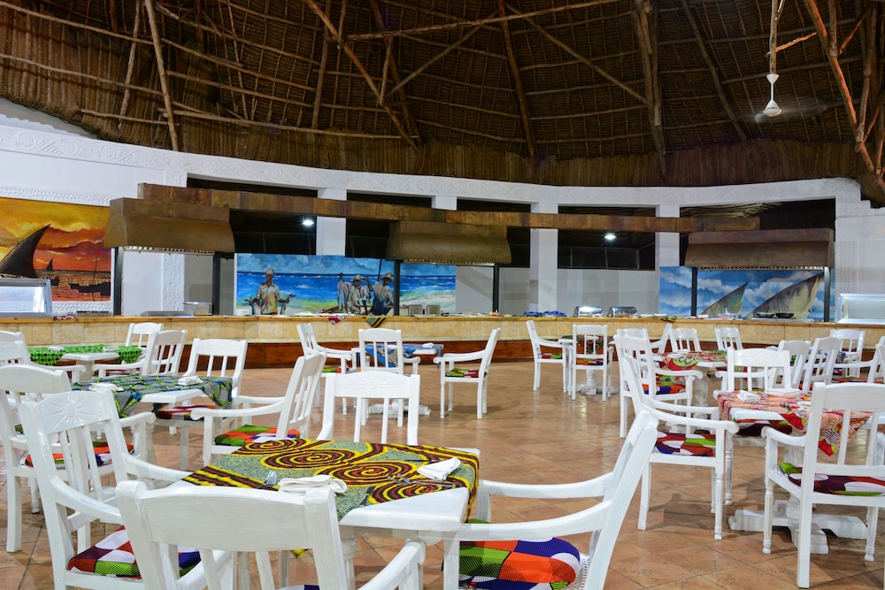 VOI Kiwengwa Resort 70/83