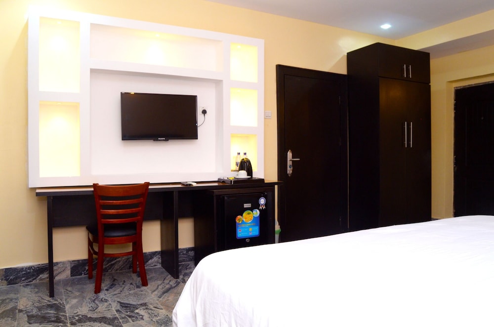 Residency Hotel Area 11 33/46