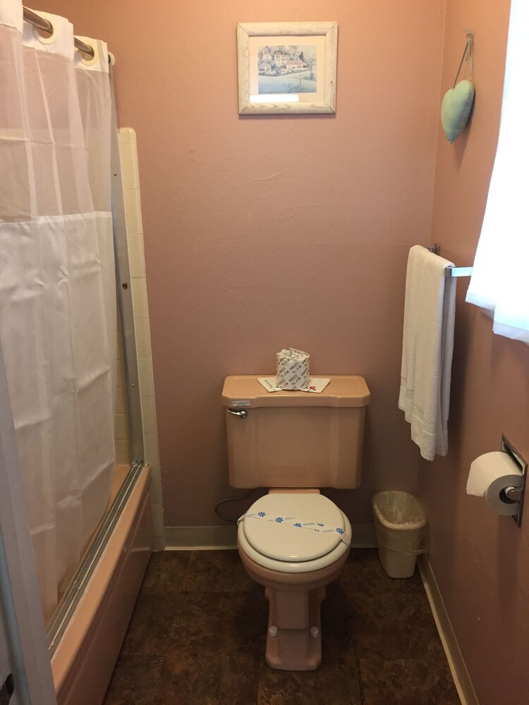 Holiday Lodge 60/66