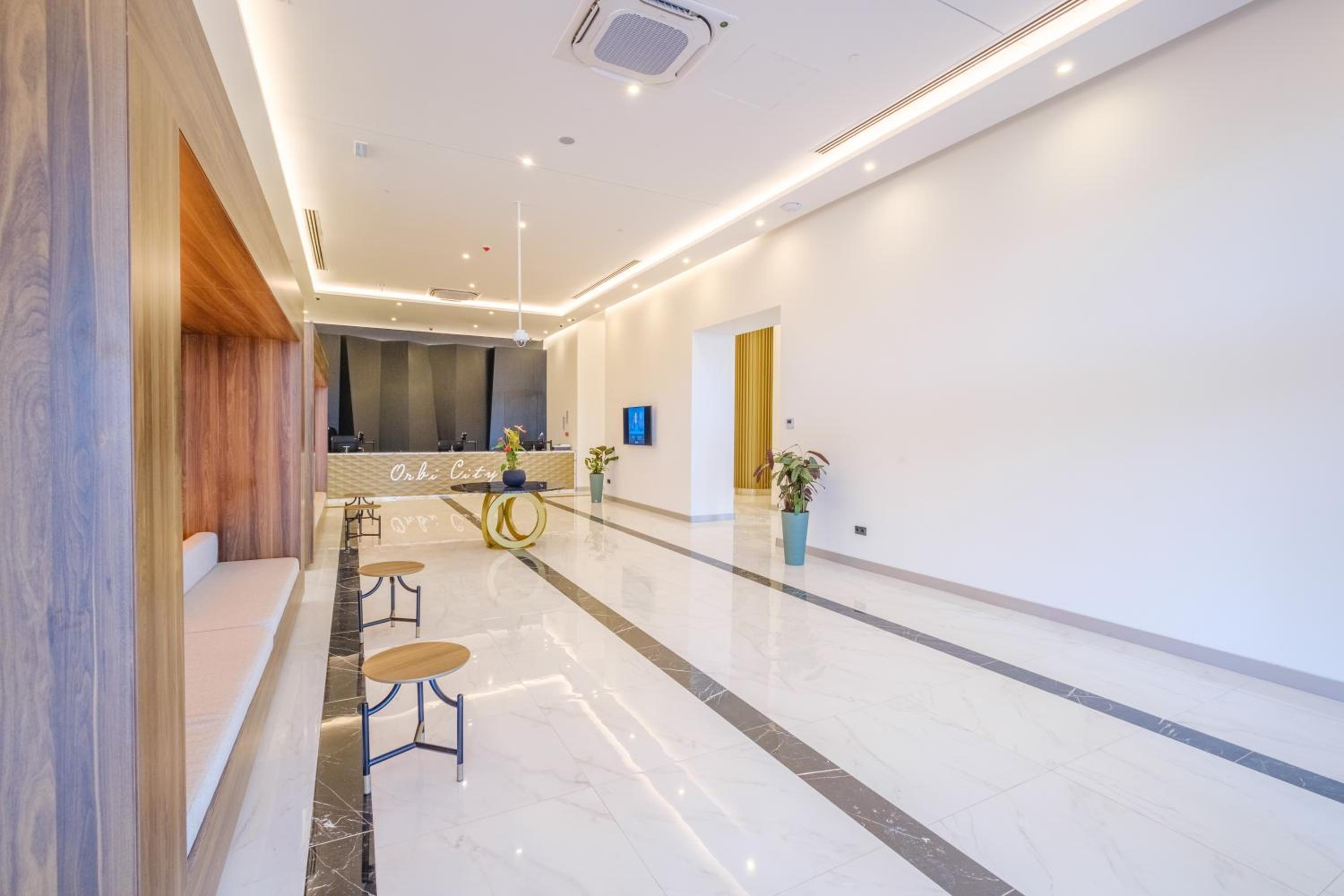 Orbi City Aparthotel 17/33