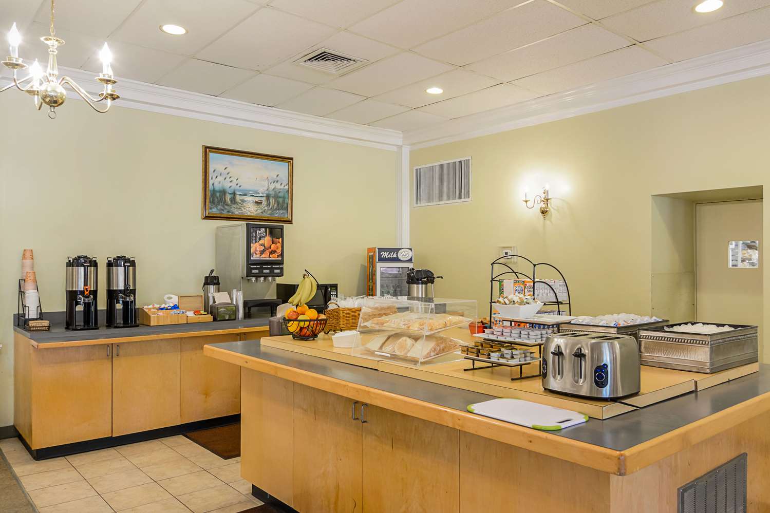 Clarion Inn Harpers Ferry-Charles Town 6/51